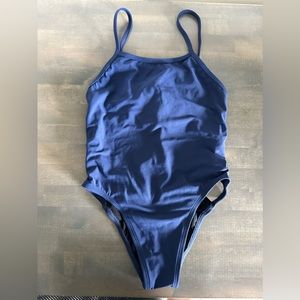 Excellent Used Condition “Soren 2” Jolyn Navy tie back swimsuit size 26.